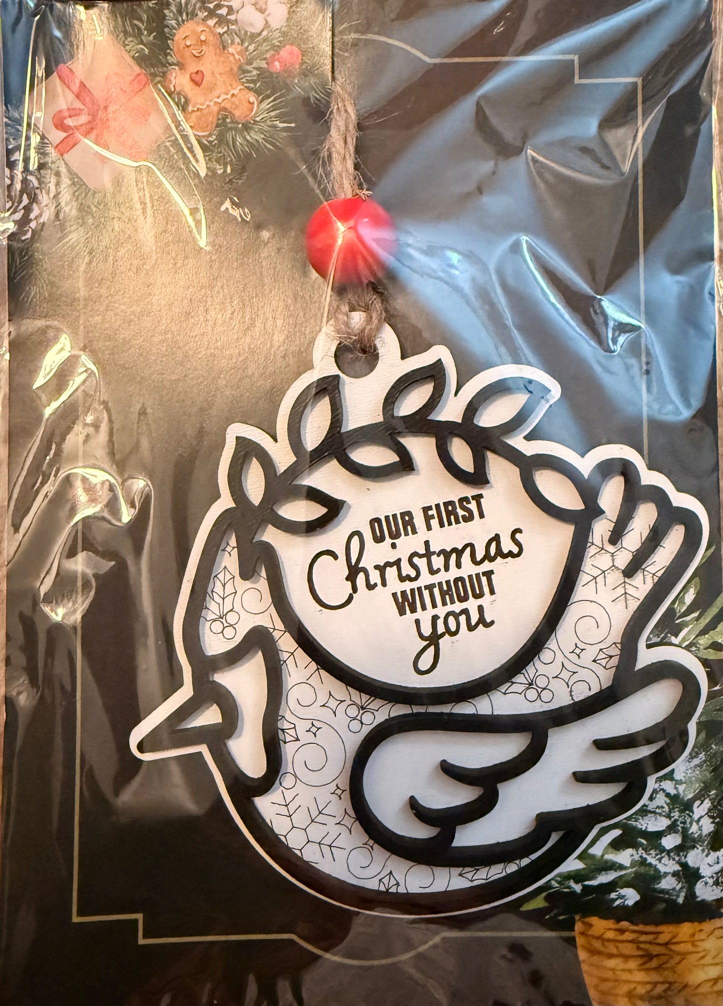 Motif outline ornament
